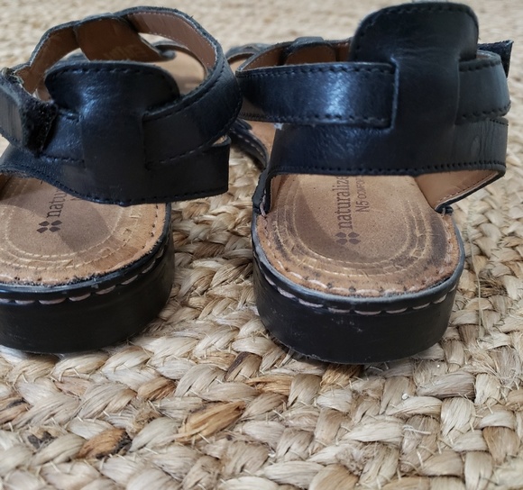 Naturalizer sandals - Picture 3 of 4